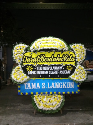 Papan Bunga Duka di Sungai Pinang Luar